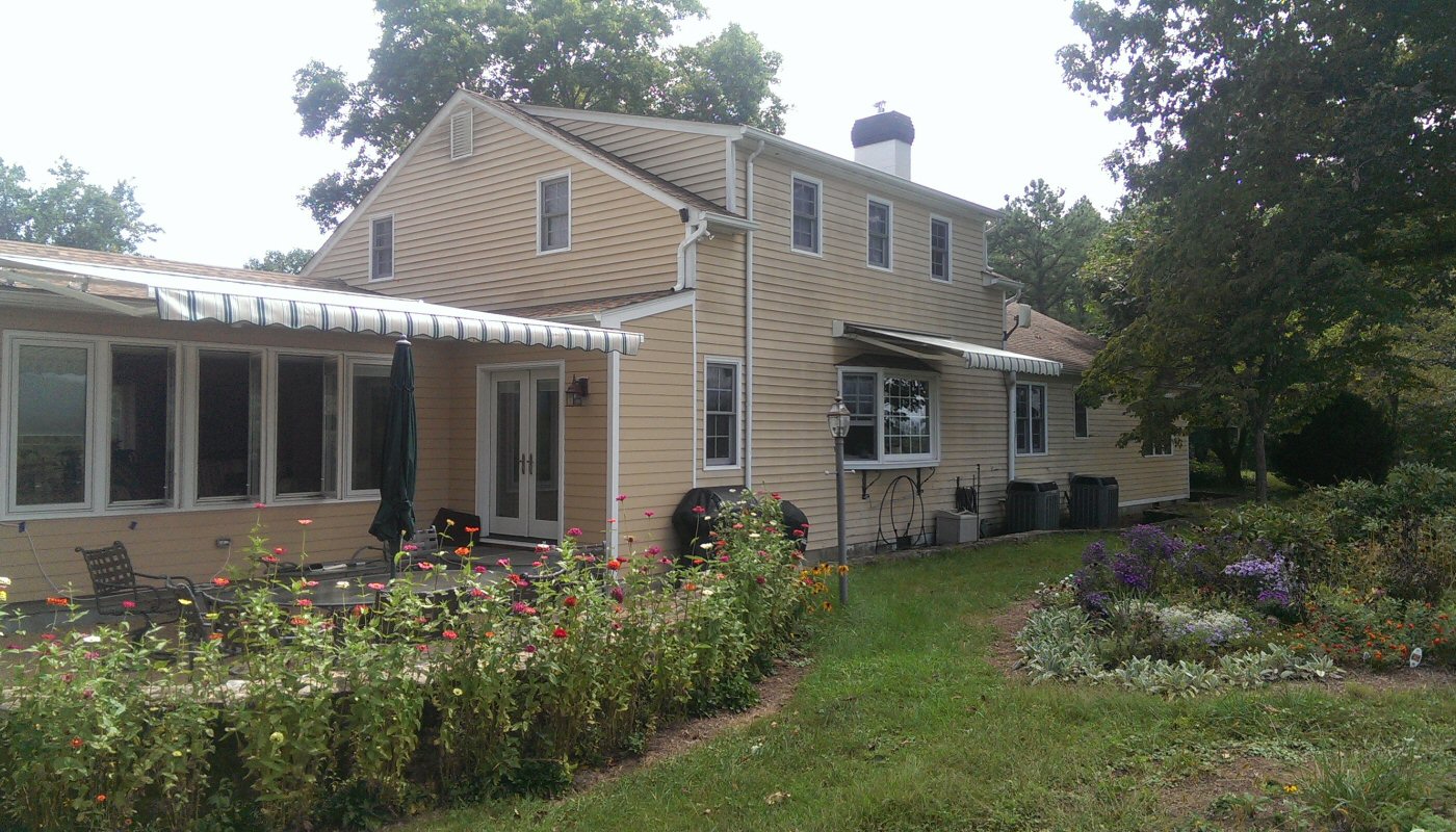 Residential - Retractable Patio and Window Awning - Sperryville-VA